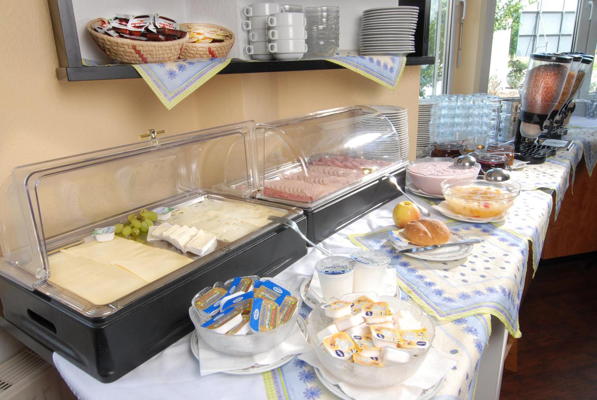 Euro-Hotel Kappel-Grafenhausen Ngoại thất bức ảnh