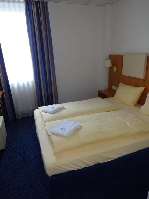 Euro-Hotel Kappel-Grafenhausen Ngoại thất bức ảnh